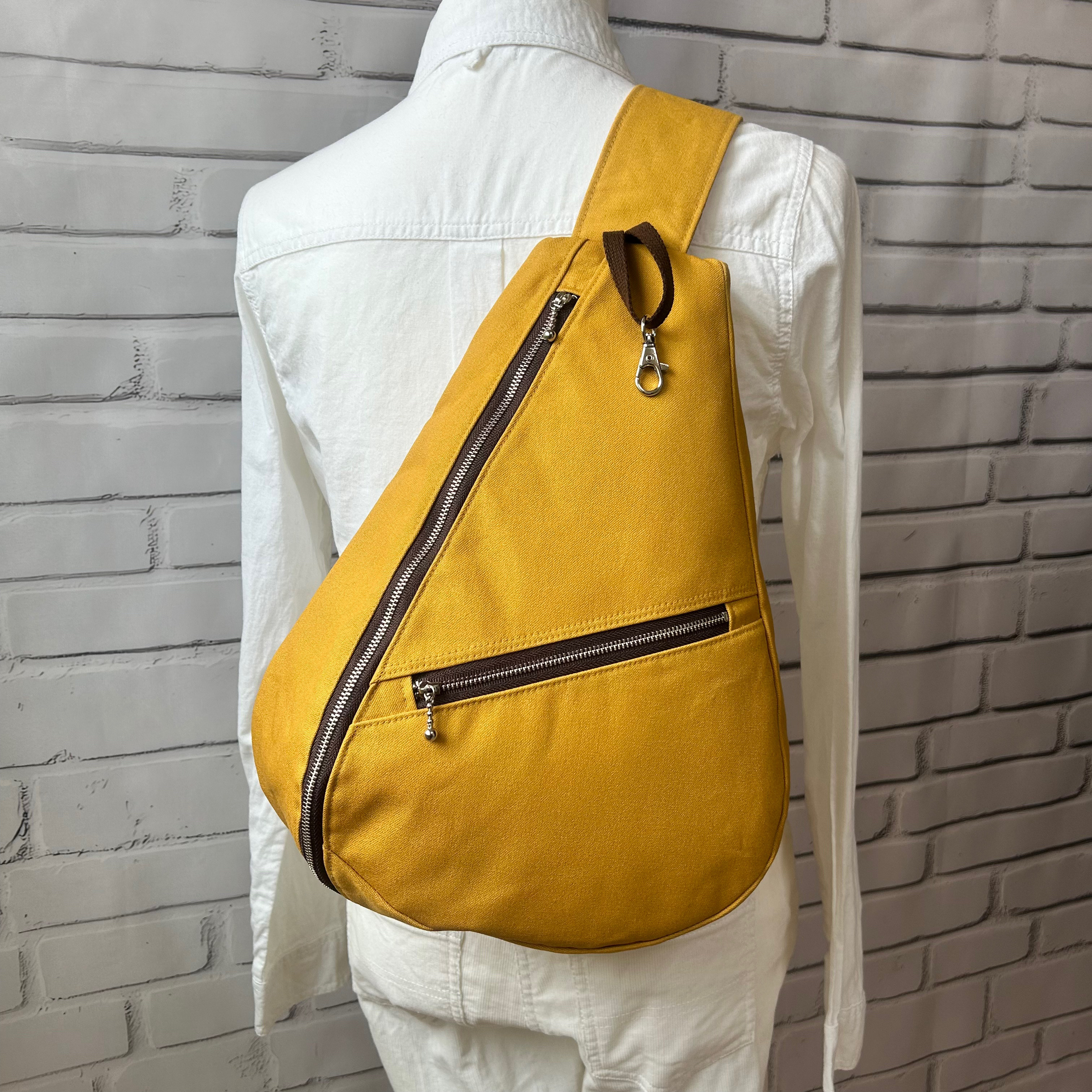 しずく型 ワンショルダーバッグ ボディバック　ショルダーバック　通院　マザーバック　長さ調節可能 帆布 マスタード21番