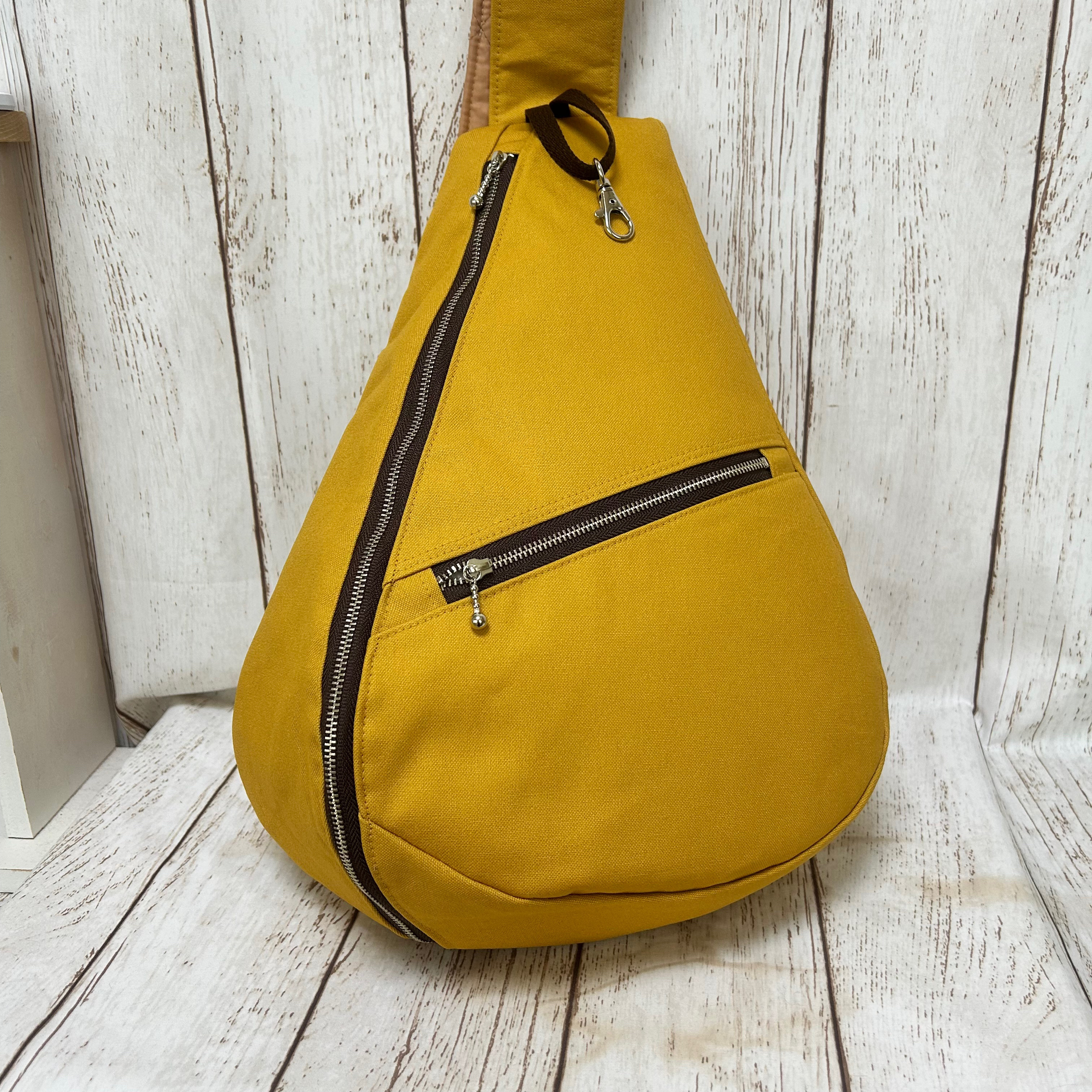 しずく型 ワンショルダーバッグ ボディバック　ショルダーバック　通院　マザーバック　長さ調節可能 帆布 マスタード21番