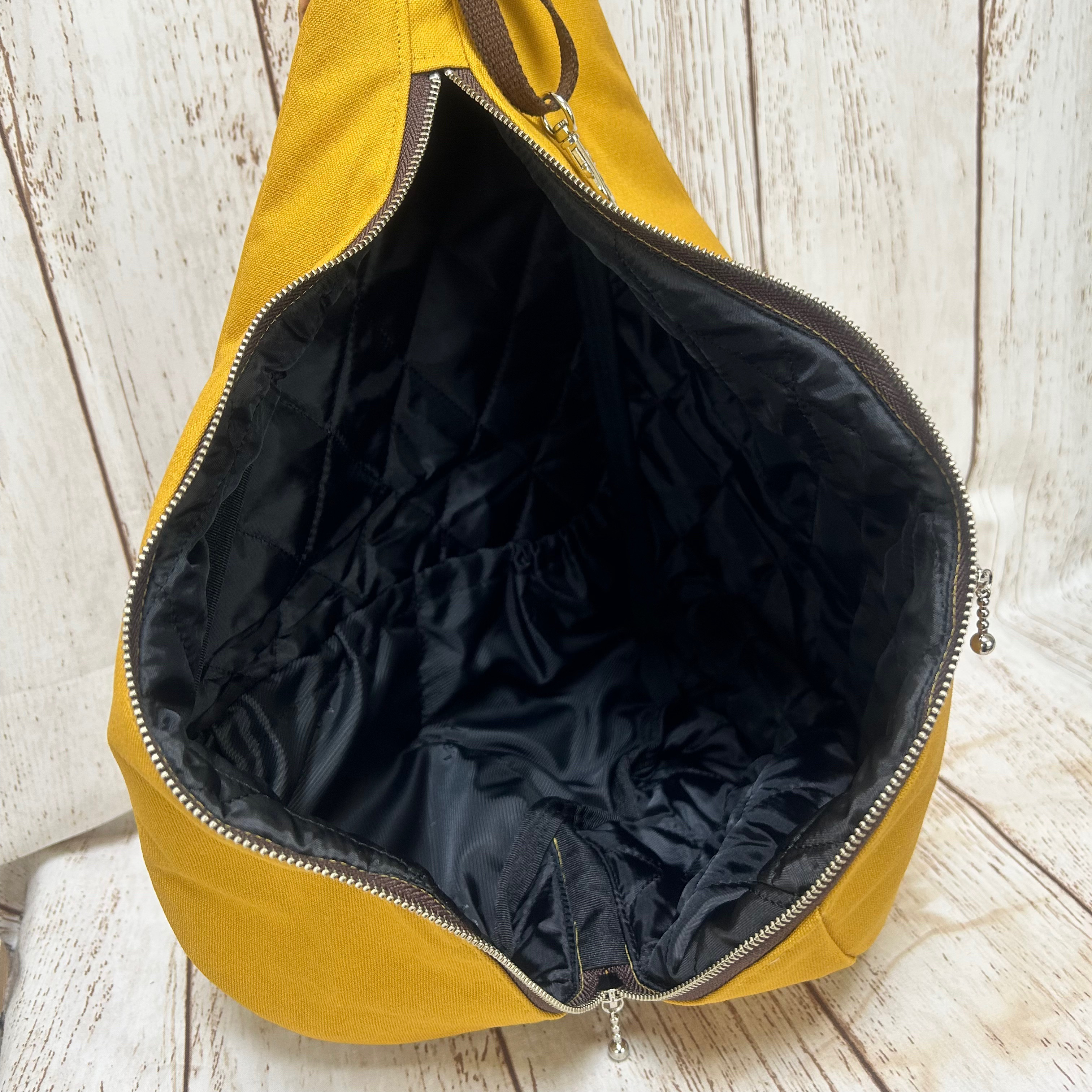 しずく型 ワンショルダーバッグ ボディバック　ショルダーバック　通院　マザーバック　長さ調節可能 帆布 マスタード21番