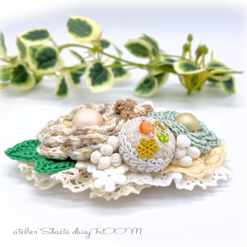 ミントさま売約済み大きめバレッタ〈Bouquet・Honey&bee・盛り〉 ミントさま売約済み大きめバレッタ〈Bouquet・Honey&bee・盛り〉