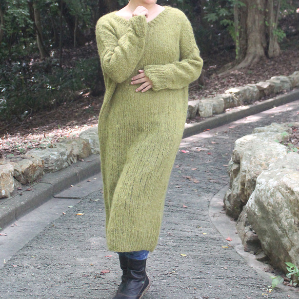 手工編織馬海毛長裙橄欖色 第1張的照片