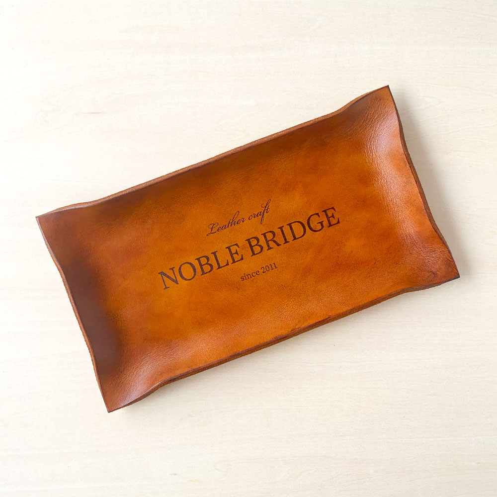 ロゴ・名入れオーダー アンティークチックな手染めレザートレイ キャッシュトレイ(カルトン) 革製