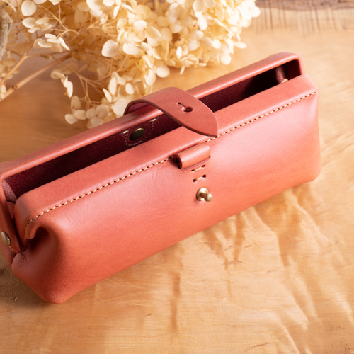 Paka-pen #コーラル イタリアンレザーのペンケース 入学祝い、就職祝い