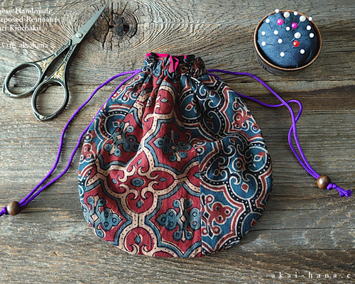 ハンドメイド**ベージュチェックと花柄刺繍のナチュラルBIG巾着
