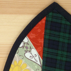 【再販】三角ティーコージーとマットのセット ～暖炉の前で～ グリーン 4枚目の画像