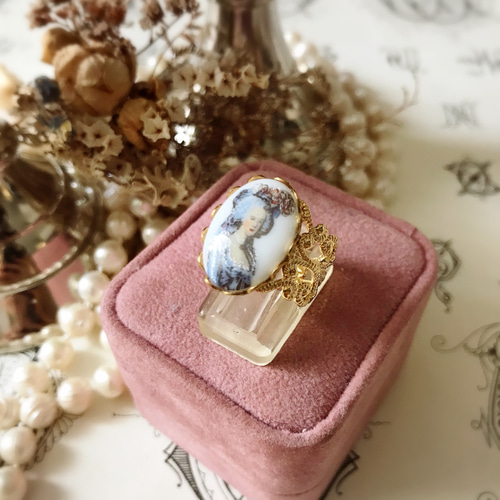 ★お取置き★年代物【フランス製✤マザーオブパールと天然石】ヴィンテージリング ☆お取置き☆年代物【フランス製✤マザーオブパールと天然石