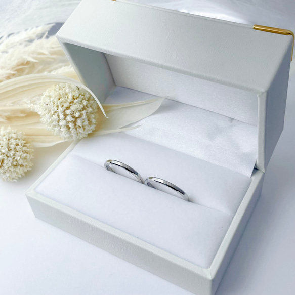 『天使が見守るマリッジリング』ペアリング  2ｍｍ 繊細 ステンレスリング  刻印 結婚指輪 シルバー  アレルギーフリ 8枚目の画像