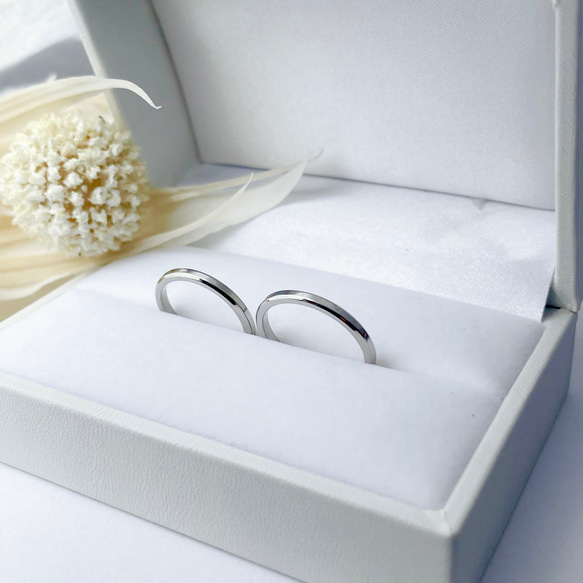 『天使が見守るマリッジリング』ペアリング  2ｍｍ 繊細 ステンレスリング  刻印 結婚指輪 シルバー  アレルギーフリ 12枚目の画像