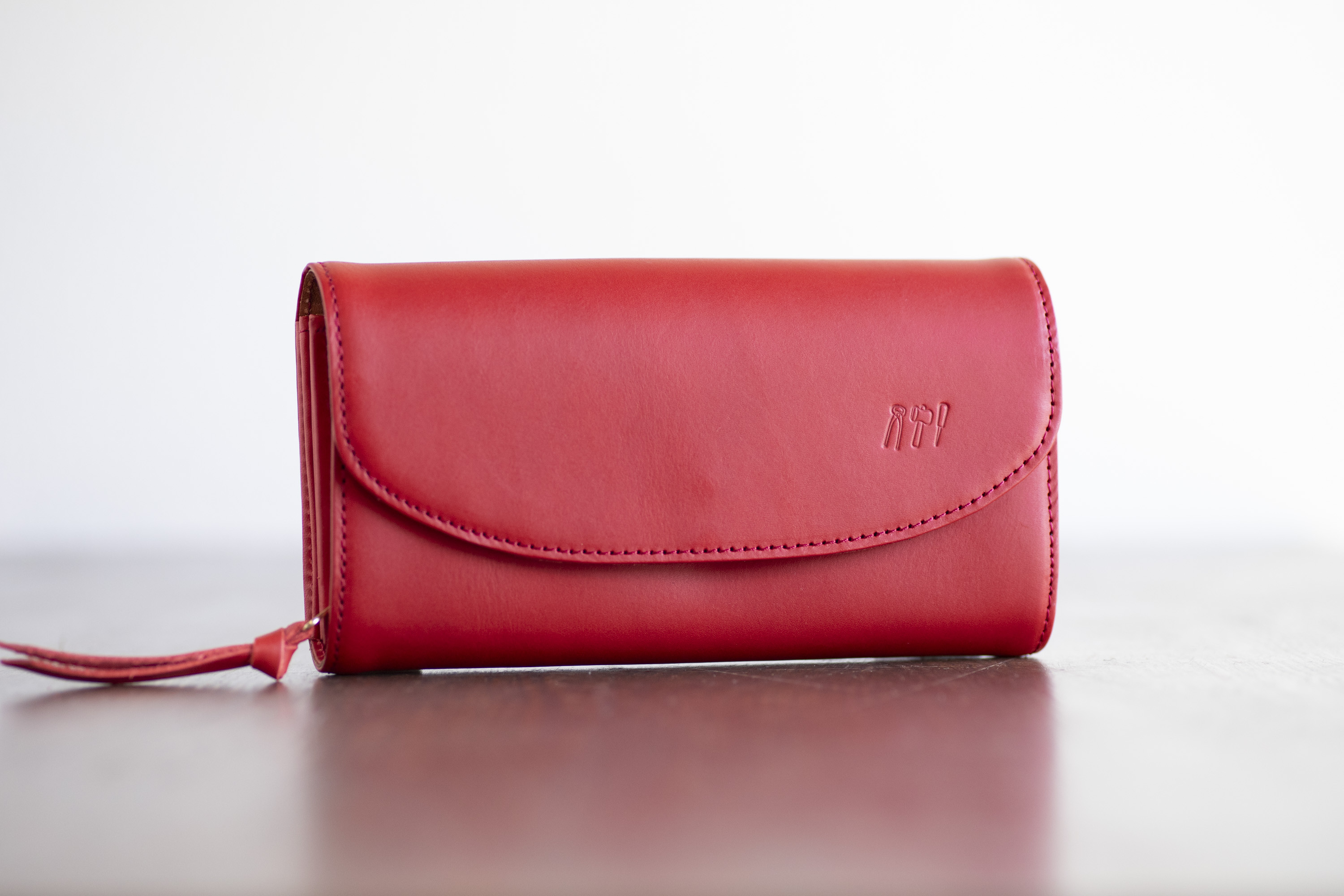 美品 バーバリー 長財布 ノバチェック レッド キャンバス レザー 収納力抜群 Burberry バーバリー 長財布 ノバチェック レザー がま口 レッド