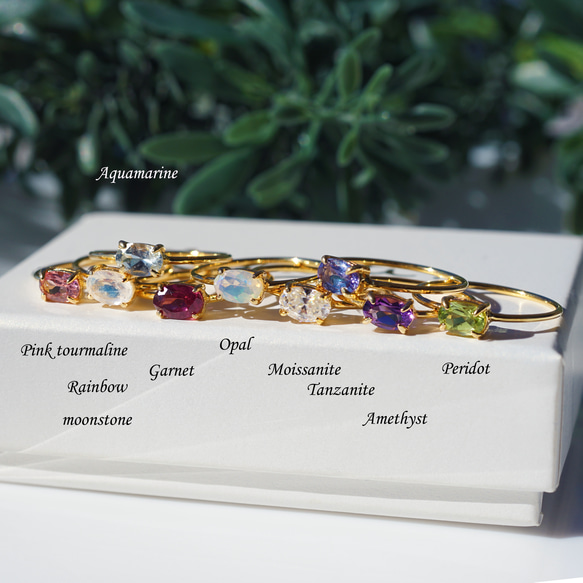 レインボームーンストーン6mmのオーバルファセット爪留めリング・縦横可　～蒼い月 12枚目の画像