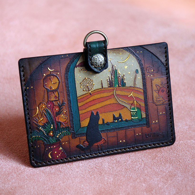 猫のIDケース「窓辺」