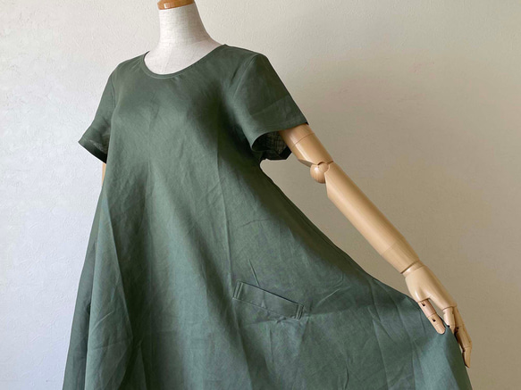 ポーリッシュリネン 裾がアシンメトリーのフレアワンピース ラウンドネック 半袖 セージグリーン 無地 M～Lサイズ 1枚目の画像