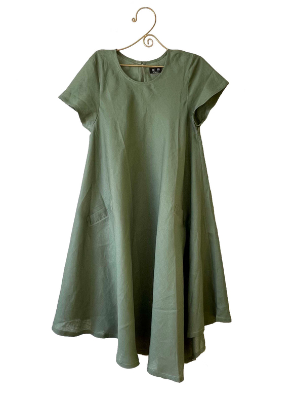 ポーリッシュリネン 裾がアシンメトリーのフレアワンピース ラウンドネック 半袖 セージグリーン 無地 M～Lサイズ 8枚目の画像
