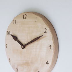 木製 掛け時計 丸型 ミズキ材2 4枚目の画像