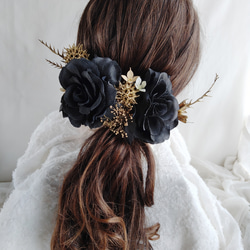 ブラックローズのウェディングヘッドパーツ　フォトウェディング　黒バラ　ヘッドドレス　フォトウエディング　髪飾り　結婚式 5枚目の画像
