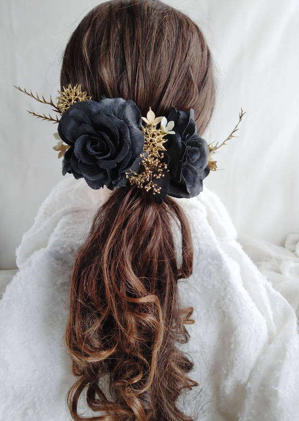 ブラックローズのウェディングヘッドパーツ フォトウェディング 黒バラ