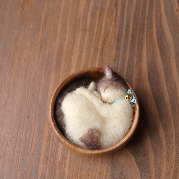 送料400円★木のカップ猫◆こいも♥Φ10cm 6枚目の画像