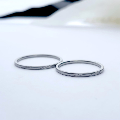 シルクマット加工ペアリング 結婚指輪 1mm 華奢 ステンレス シルクマット加工ペアリング 結婚指輪 1mm 華奢 ステンレス