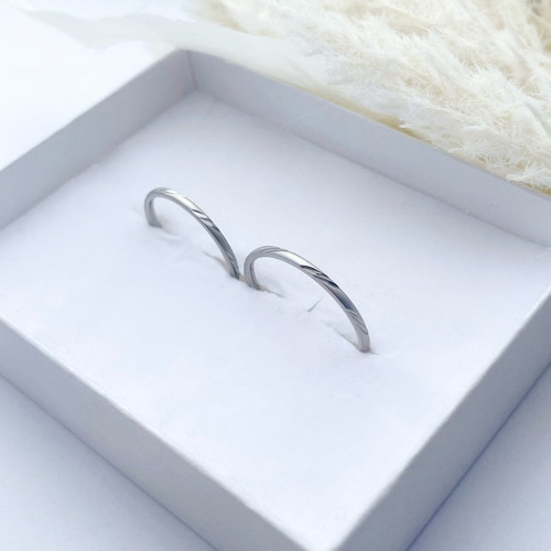 シルクマット加工ペアリング 結婚指輪 1mm 華奢 ステンレス シルクマット加工ペアリング 結婚指輪 1mm 華奢 ステンレス
