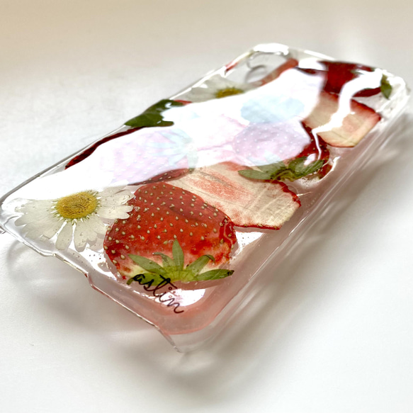 13i. 草莓採摘心情 iPhone 手機殼 第4張的照片