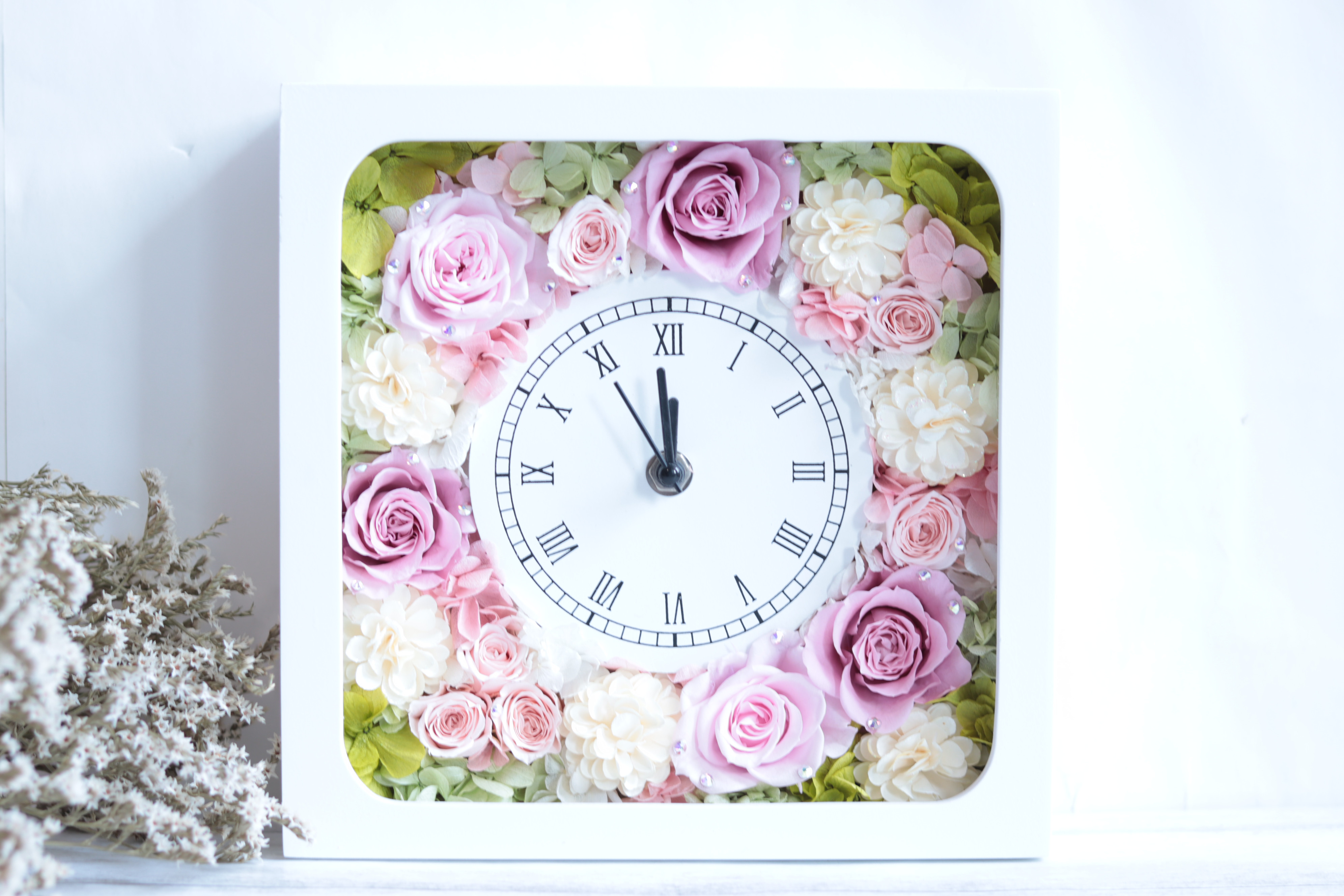 ふんわりピンクシュガー花時計(スワロフスキーラインストーン付)＊プリザーブドフラワー＊無料ラッピング付＊母の日・誕生日 7,650円