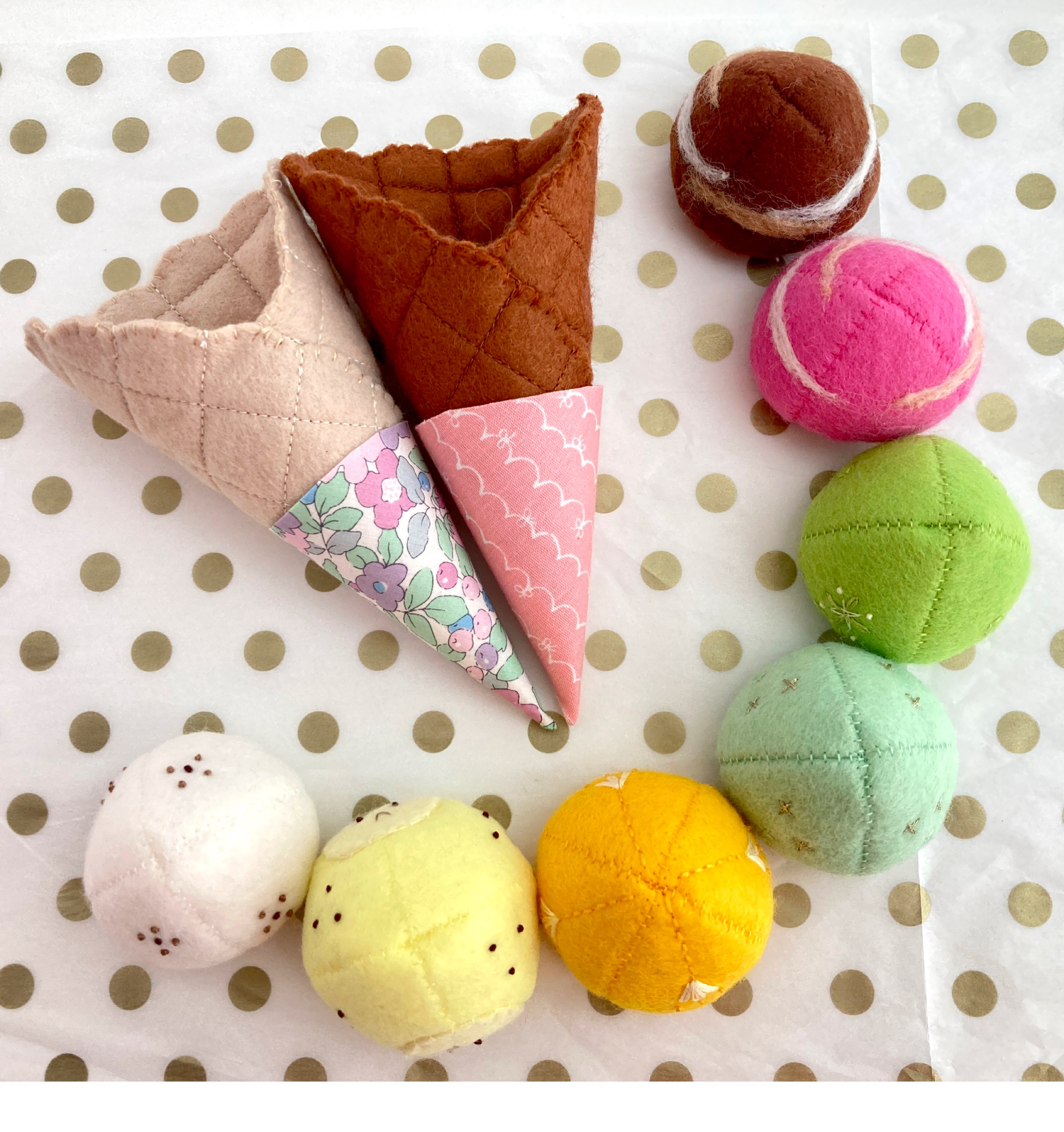 子供に大人気！刺繍が可愛いアイス屋さん(ピンク)フェルト