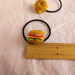 【２個セット】小さなハンバーガーのヘアゴム 4枚目の画像