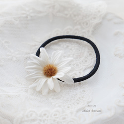 Floral hairtie 第2張的照片