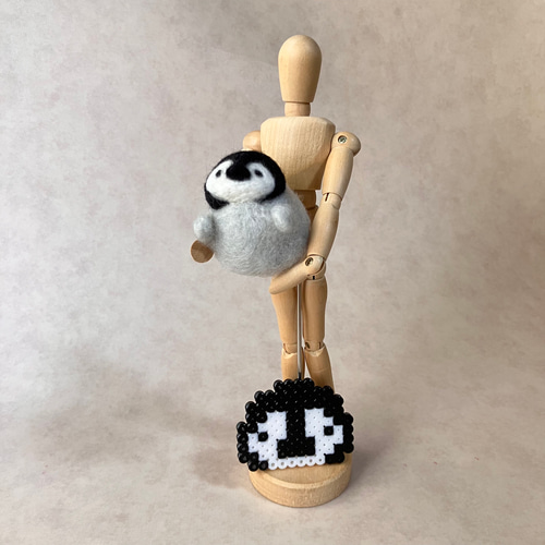 ◇ 踊る皇帝ペンギン 子供 ① 羊毛フェルト 人形/ 羊毛フェルト