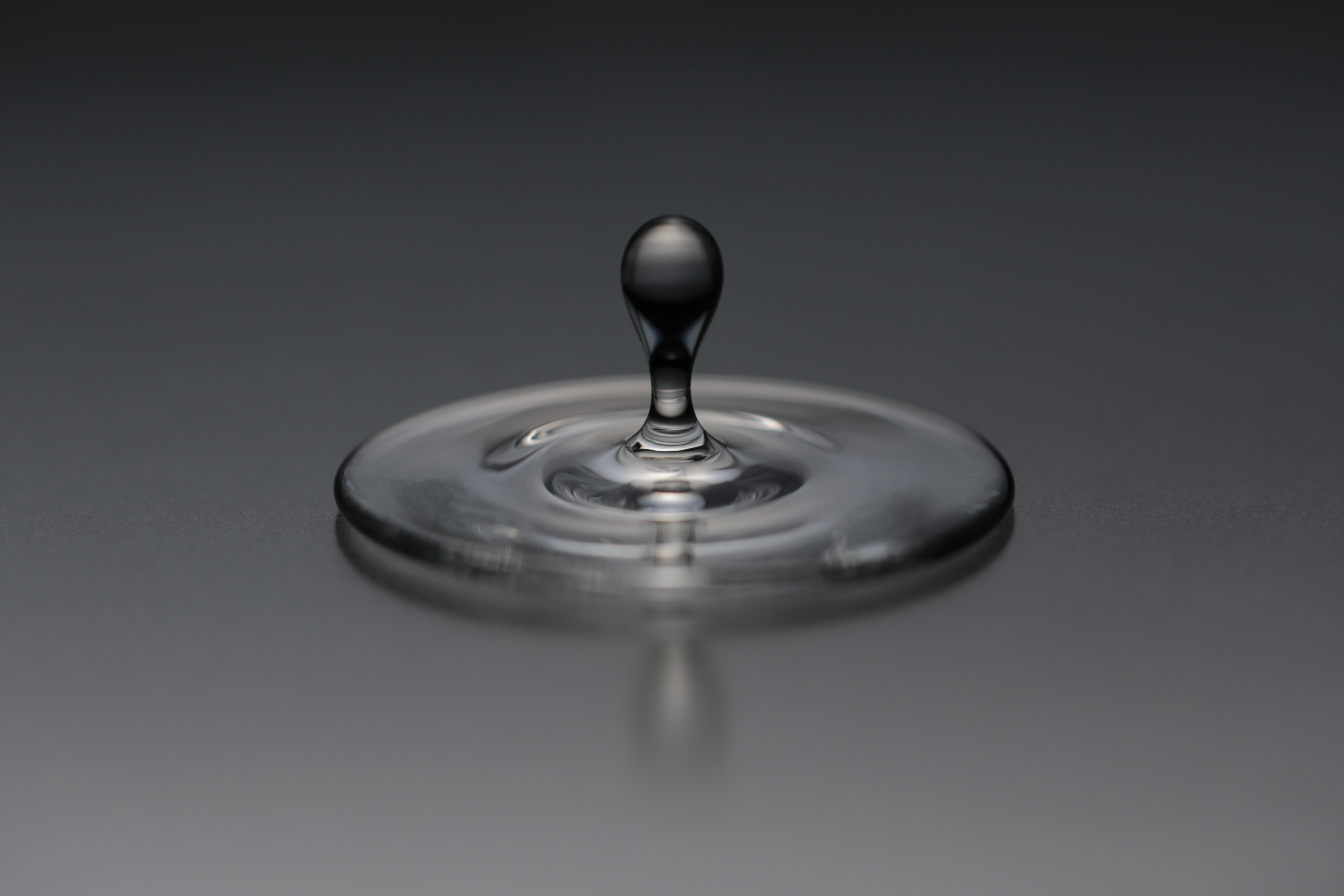 水柱 -water column- Art object