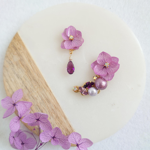 紫陽花ヒラリ雨藤色【イヤーカフ&イヤリング・ピアス】雨ノシズク