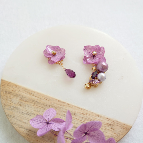 紫陽花ヒラリ雨藤色【イヤーカフ&イヤリング・ピアス】雨ノシズク