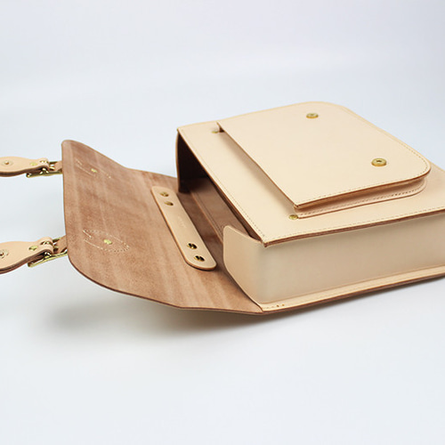 LANSUI DESIGN 名入れ対応 ヌメ革手作り手縫い トートバッグ リュック