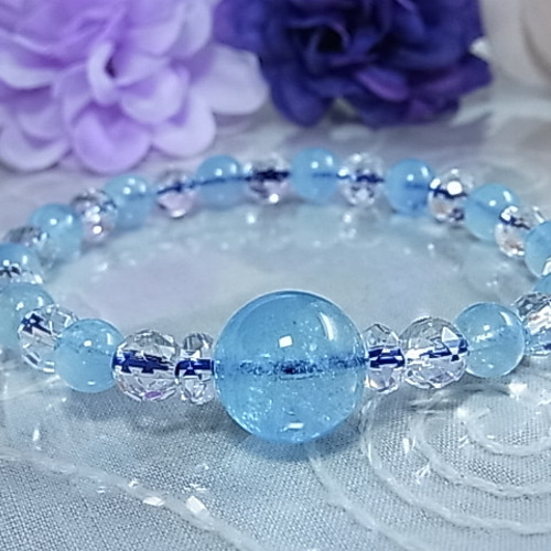 天然石　ブルー　アクアマリン 海藍宝 バングル 内径60.3 透明度が高い 天然石 ブルー アクアマリン 海藍宝 バングル 内径60.3 透明度が高い