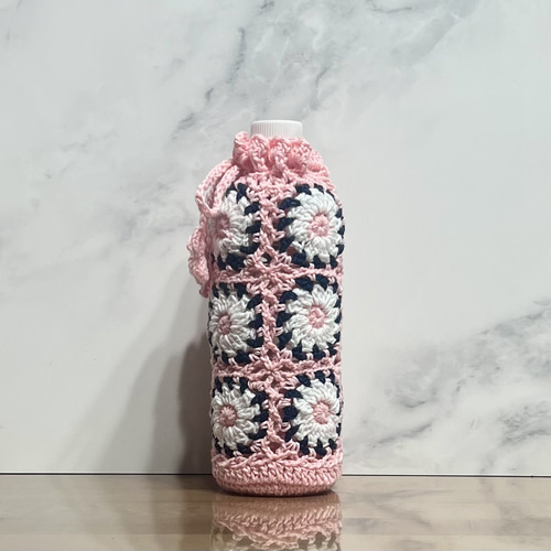 ペットボトルカバー　薔薇柄ブラウン系　本革持ち手　ハンドメイド ペットボトルカバー 薔薇柄ブラウン系 本革持ち手 ハンドメイド