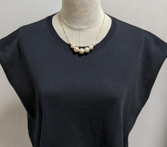 【サージカルステンレス】コットンパール♡7粒グラデーションネックレス　軽い　キスカ　ホワイト　シルバー　ゴールド　 2枚目の画像