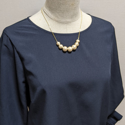 【サージカルステンレス】コットンパール♡7粒グラデーションネックレス　軽い　キスカ　ホワイト　シルバー　ゴールド　 4枚目の画像