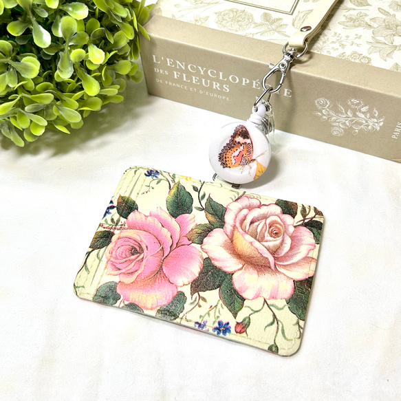 【受注制作】リール　パスケース ネームホルダー　カードケース　定期入れ　社員証　IDホルダー 1枚目の画像