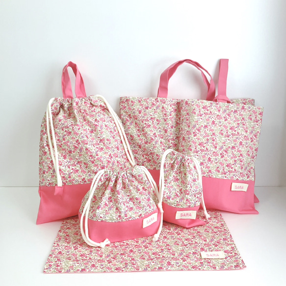 3点セット ピンク花柄のお弁当袋とランチョンマットコップ袋 3枚目の画像