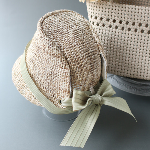 【新品未使用】箱付poritrie さん刺繍リボンむぎわら帽子 新品未使用】箱付poritrie さん刺繍リボンむぎわら帽子 - メルカリ