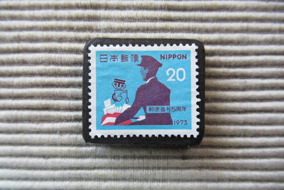 日本　1973年切手ブローチ2419 1枚目の画像