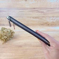 薄くて軽くて大容量なL字長財布 14枚カードポケット 牛革 カラフル ブラック 日本製【Squeeze スクイーズ】 8枚目の画像