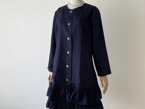 リネン 裾のティアードフリルがかわいい前開きのワンピース 濃紺 ネイビー 無地 M/L  長袖 1枚目の画像