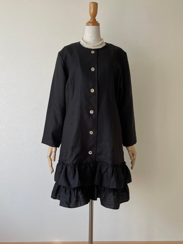 リネン 裾のティアードフリルがかわいい前開きのワンピース 黒 ブラック 無地 M/L 長袖 6枚目の画像