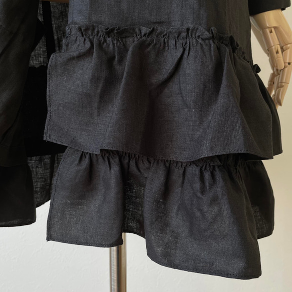 リネン 裾のティアードフリルがかわいい前開きのワンピース 黒 ブラック 無地 M/L 長袖 10枚目の画像