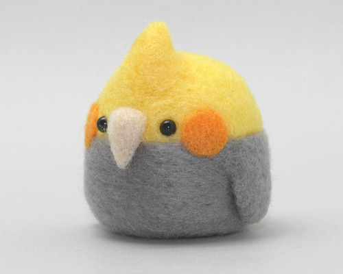 羊毛フェルト。オカメインコ。オーダーNo.18 オカメインコ（羊毛フェルトの小鳥） - 手作りの小鳥 hato*hana