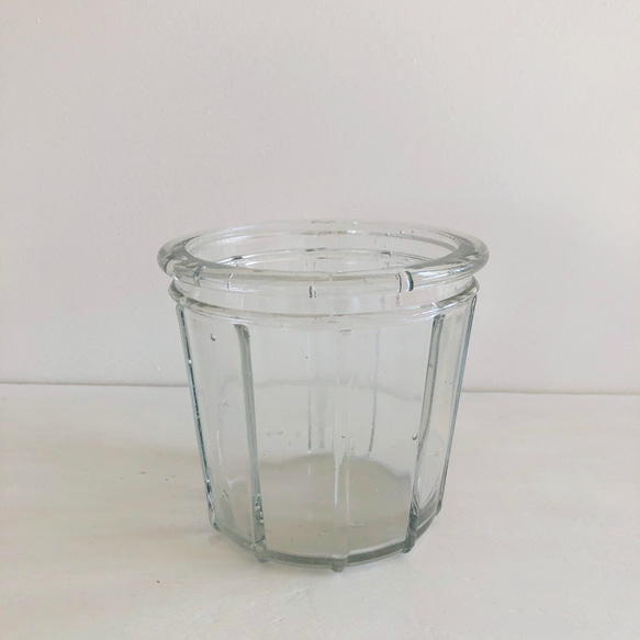 フランス製 アンティークのガラスポット（ジャム瓶） その他素材 table