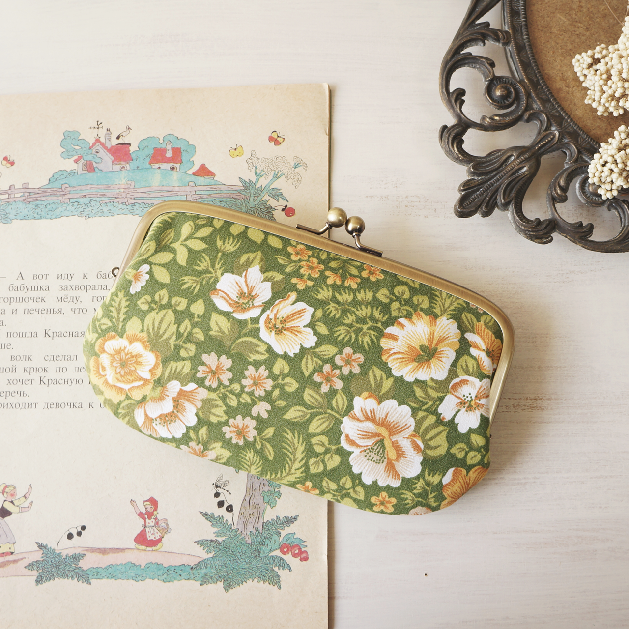 ■ヴィンテージ生地の親子がま口長財布 / グリーンの花柄■ ticket(vf-mcf)