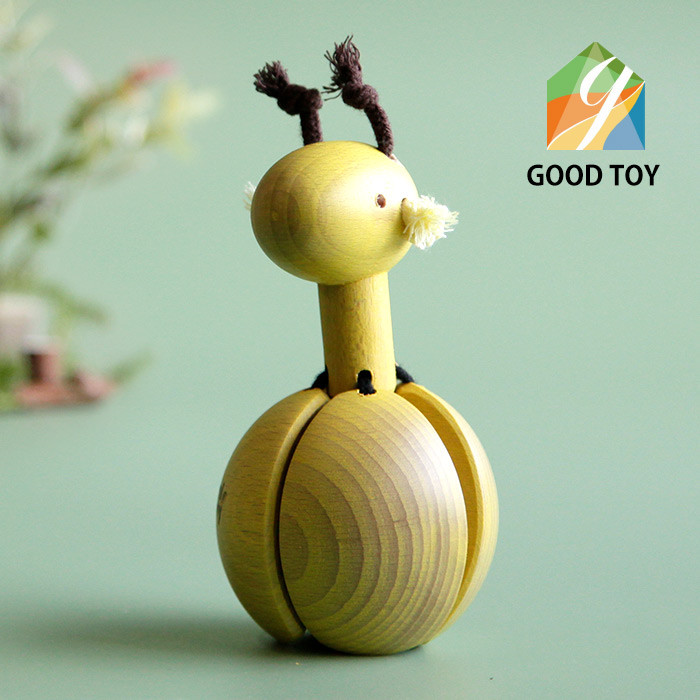 赤ちゃんガラガラ・木のおもちゃ・きりん・赤ちゃんにも安全・動物・出産祝い・ファーストトイ・おしゃれ・ベビー