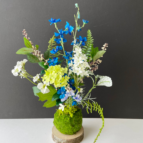 苔玉フラワーアレンジ「受注制作」 アートフラワー Atelier